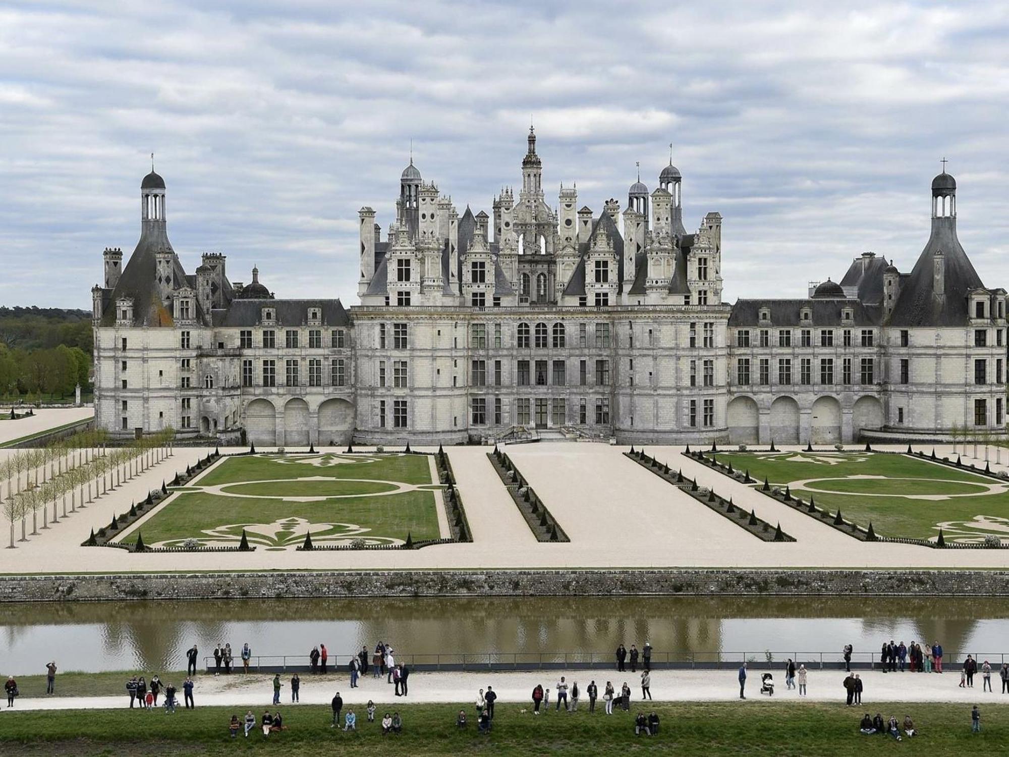 Charme Au Coeur Des Chateaux : Chambre D'Hotes Avec Wifi - Fr-1-590-329 Panzió Tavers Kültér fotó